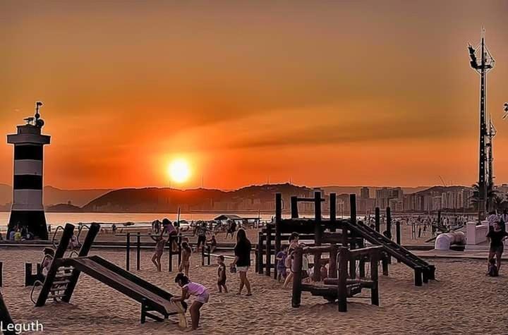 סנטוס Sala Living Em Predio Familiar Na Av Da Praia מראה חיצוני תמונה